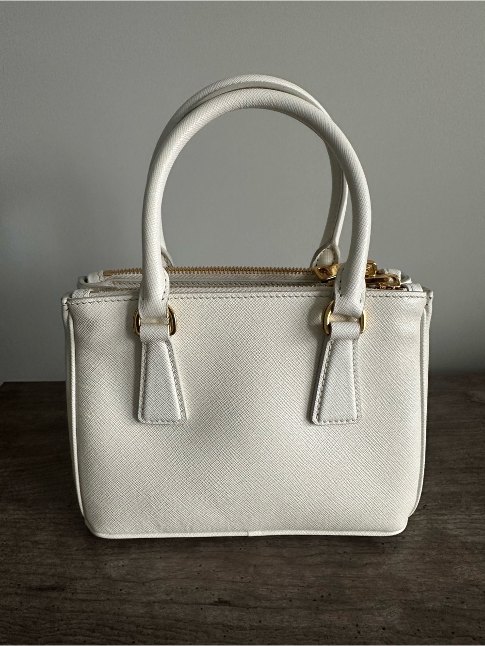 Prada Galleria mini Saffiano leather bag - Picture 3 of 13